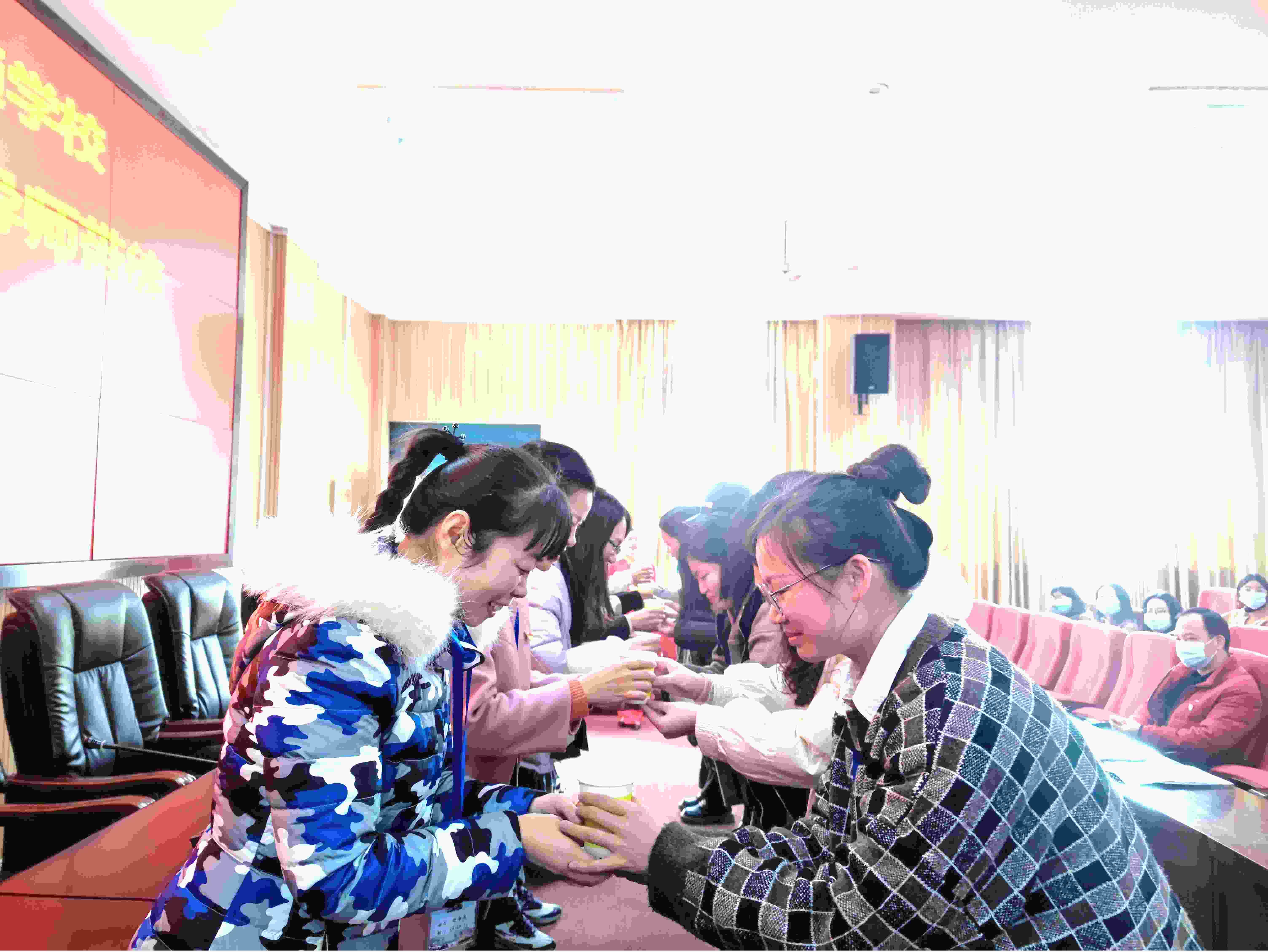 传帮带教，师徒共进 ——柳州市交通学校开展班主任导师带徒结对启动仪式