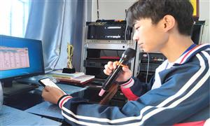 青春正当时，悦读伴我行 ——柳州市交通学校开展“悦读伴我成长”职教学生读党报活动