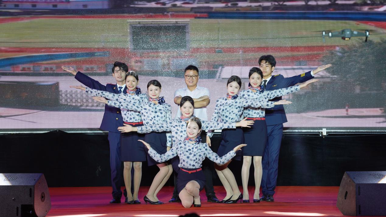 青春展风采，“艺”起向未来——“志善青春，致美交校”柳州市交通学校第二十三届文化艺术节颁奖晚会圆满落幕