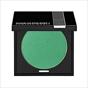 MAKE UP FOR EVER Powder Blush in Irish green