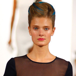 Oscar de la Renta's hair streak