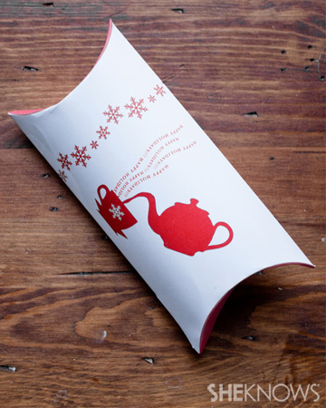 Holiday pillow box