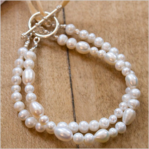 Freshwater pearl bracelet